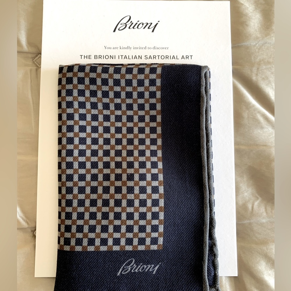 Brioni Midnight Blue & Brown wool & silk pocket square